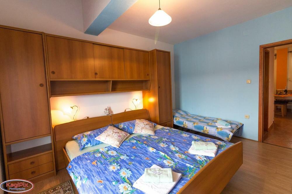 Sandra Apartamento Rab Town